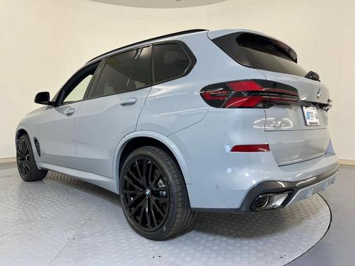 Brooklyn Gray Metallic 2026 BMW X5 sDrive40i