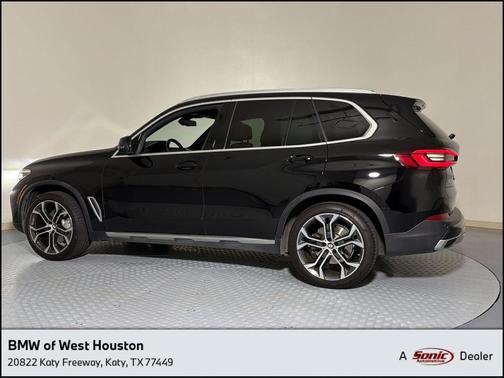 Jet Black 2021 BMW X5 sDrive40i