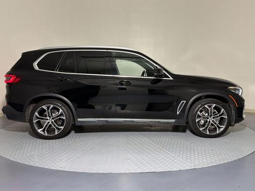 Jet Black 2021 BMW X5 sDrive40i