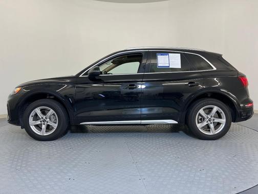 2022 Audi Q5 40 Premium