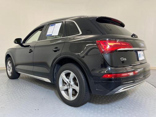 2022 Audi Q5 40 Premium