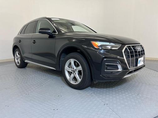 2022 Audi Q5 40 Premium