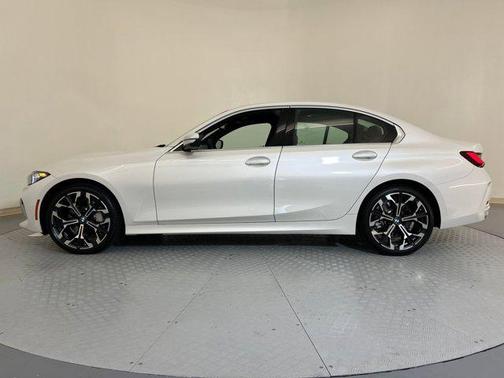 2025 BMW 330 i xDrive