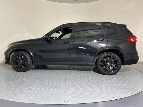 2022 BMW X5 M Base
