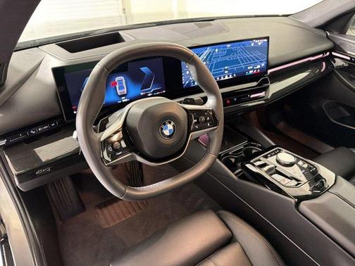 Gray 2025 BMW 530 i