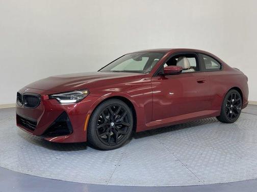2025 BMW 230 i