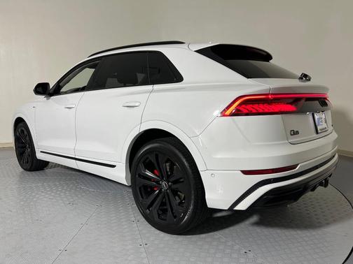 2021 Audi Q8 55 Prestige