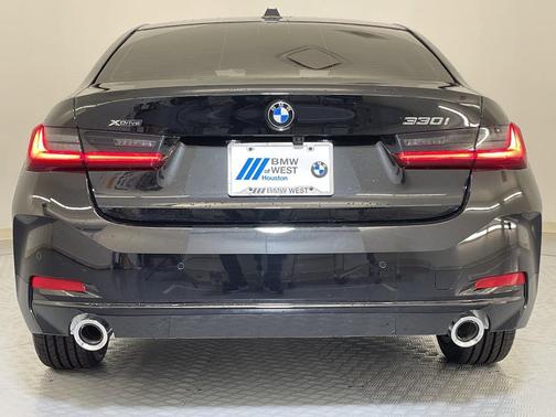 2025 BMW 330 i xDrive