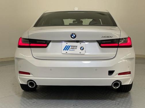2024 BMW 330 i