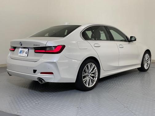 2024 BMW 330 i