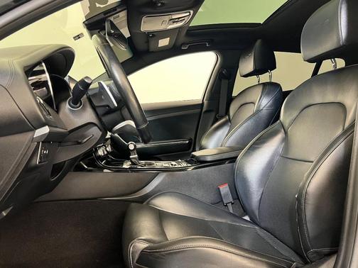 2022 Kia Stinger GT-Line