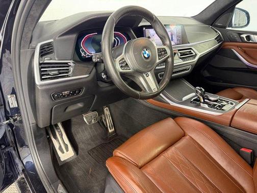 Carbon Black Metallic 2020 BMW X7 xDrive40i