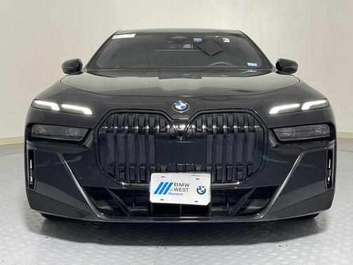 2024 BMW 740 i