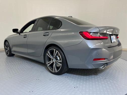 2023 BMW 330 i