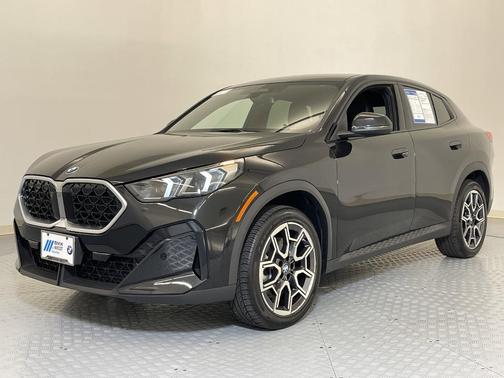 2025 BMW X2 xDrive28i