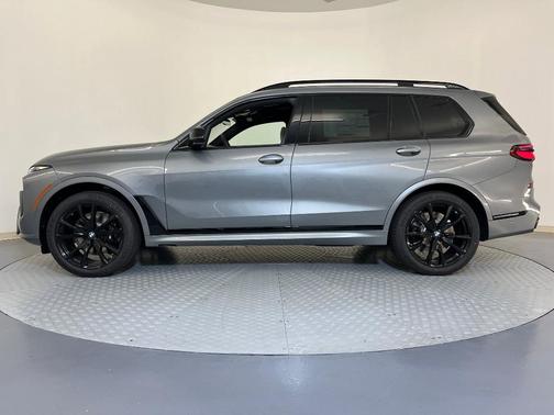 2026 BMW X7 M60i