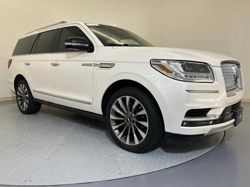 2019 Lincoln Navigator Select
