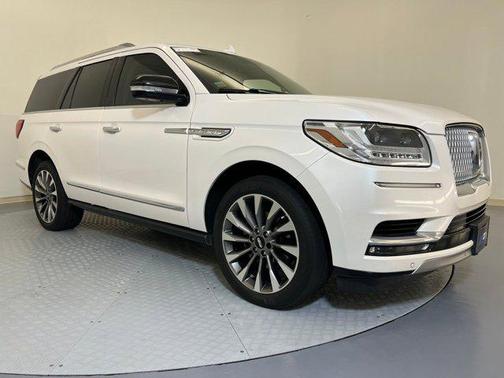 2019 Lincoln Navigator Select