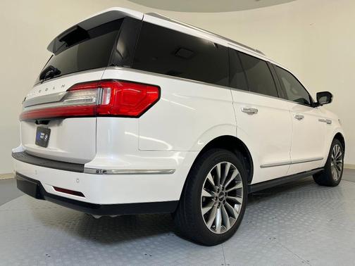 2019 Lincoln Navigator Select