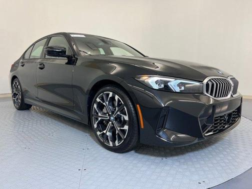 2025 BMW 330 i xDrive