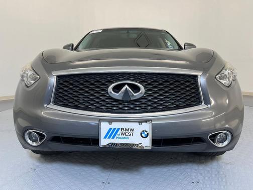 2017 INFINITI QX70 Base