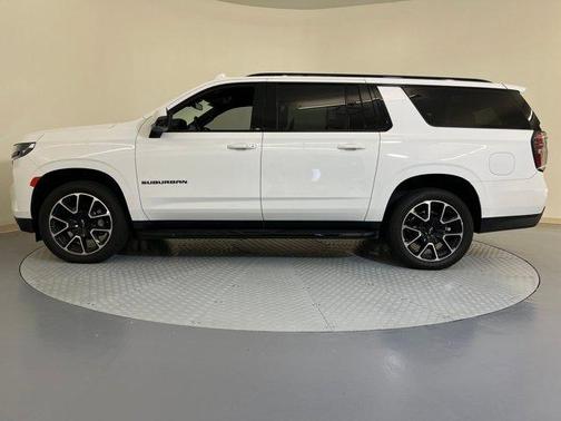 2024 Chevrolet Suburban RST