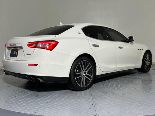 2016 Maserati Ghibli Base