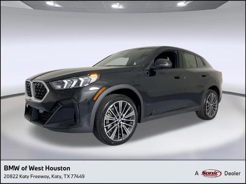 Black Sapphire Metallic 2026 BMW X2 xDrive28i