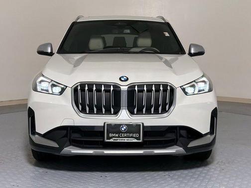 Mineral White Metallic 2023 BMW X1 xDrive28i