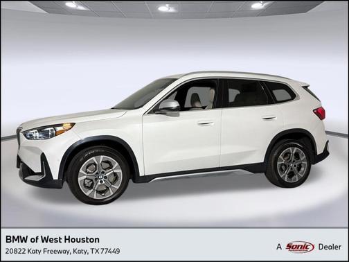 Mineral White Metallic 2023 BMW X1 xDrive28i