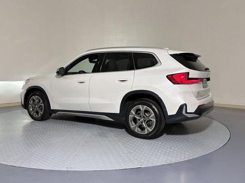 Mineral White Metallic 2023 BMW X1 xDrive28i