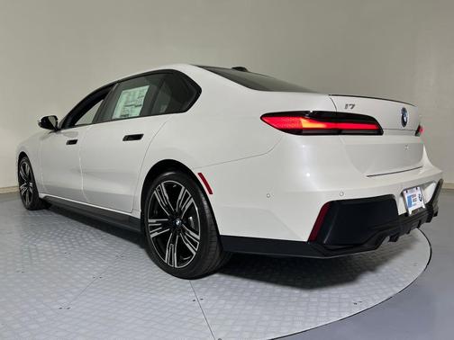 2026 BMW i7 EDrive50