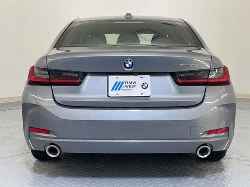2025 BMW 330 i