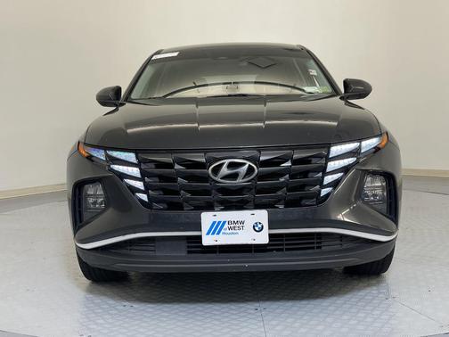 2022 Hyundai TUCSON SE