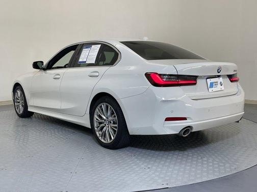 2024 BMW 330 i