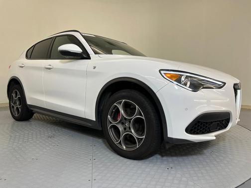 2022 Alfa Romeo Stelvio Ti