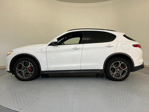 2022 Alfa Romeo Stelvio Ti