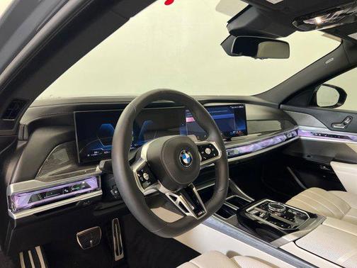 2024 BMW 760 760i xDrive