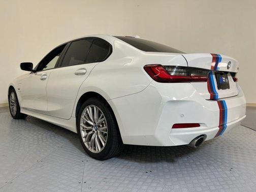 2023 BMW 330e 330e
