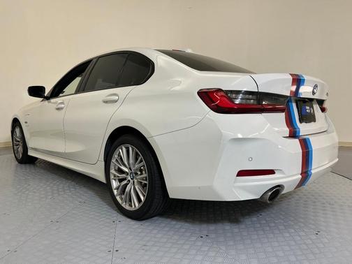 2023 BMW 330e 330e