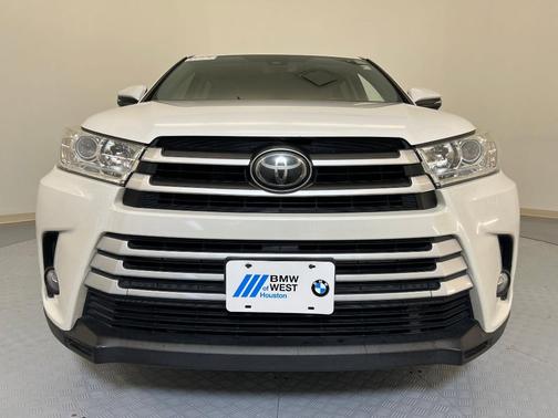 2017 Toyota Highlander LE