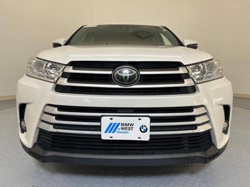 2017 Toyota Highlander LE