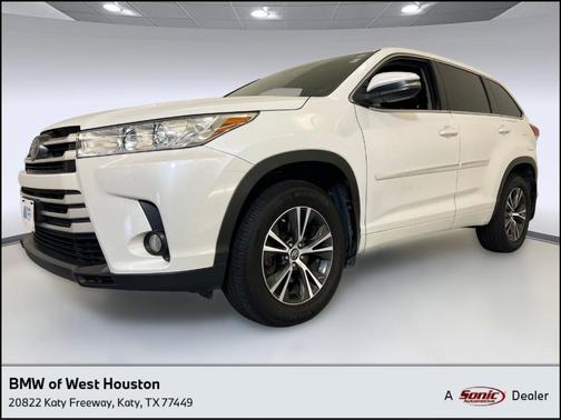 2017 Toyota Highlander LE