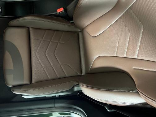 San Remo Green Metallic 2025 BMW X1 xDrive28i