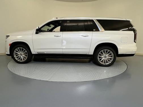 2024 Cadillac Escalade ESV Premium Luxury