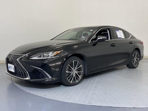 2022 Lexus ES 350 Base