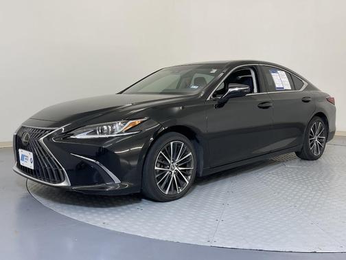 2022 Lexus ES 350 Base