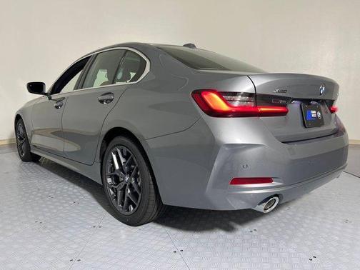 2025 BMW 330 i xDrive