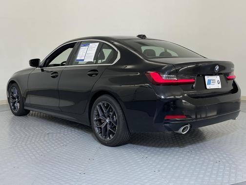 2025 BMW 330 i