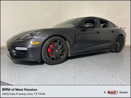 2019 Porsche Panamera GTS